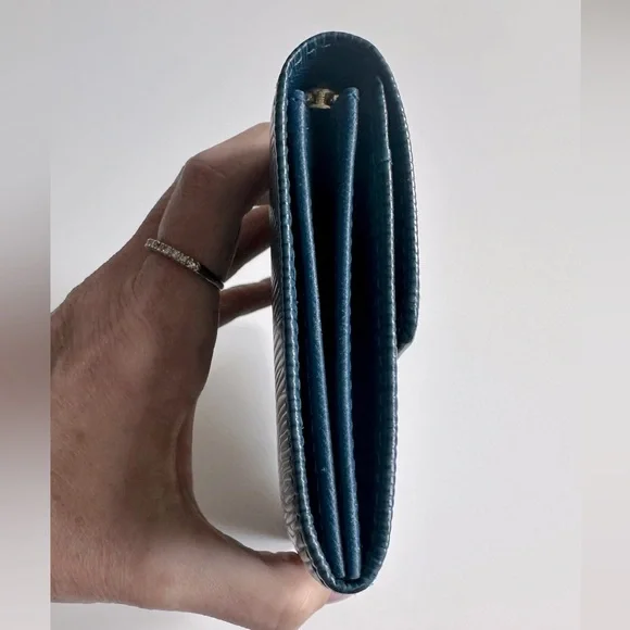 Louis Vuitton French Purse Wallet in Rare Toledo Blue Epi Leather – Vintage 1996